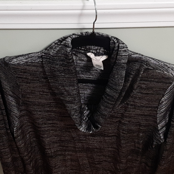 Sweater - Picture 2 of 4